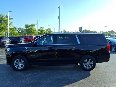 Used 2022 GMC Yukon XL SLE w/ Gmc Pro Safety Plus Package AWD/4WD image 10
