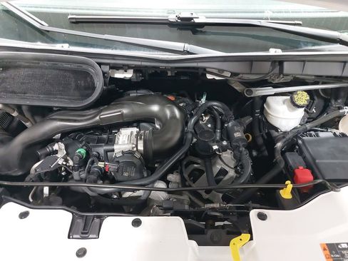 Used 2022 Ford Transit 350 XLT image 32