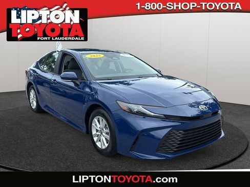 Certified 2025 Toyota Camry LE FWD image 1