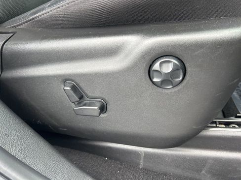 Certified 2024 Dodge Durango GT image 9