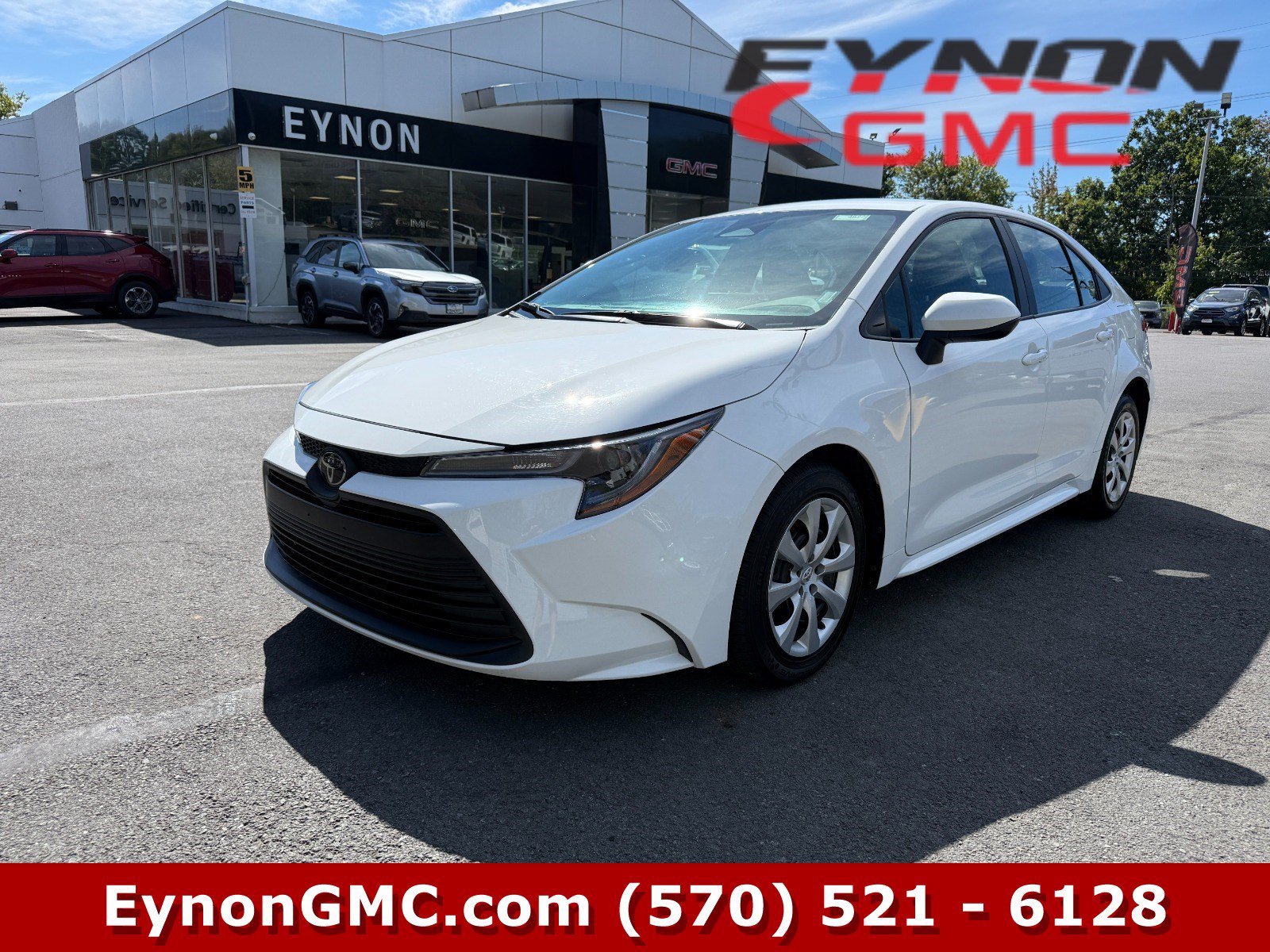 Used 2025 Toyota Corolla LE FWD image 1