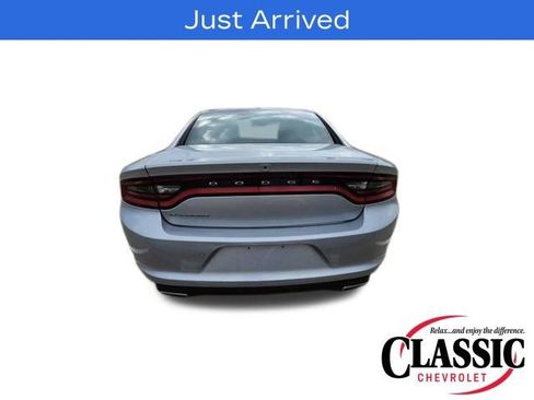 Used 2021 Dodge Charger SXT w/ Leather Interior Group image 9