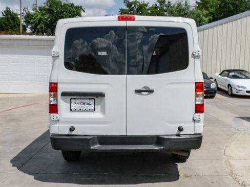 Used 2020 Nissan NV 3500 S image 7