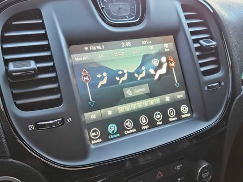 Used 2023 Chrysler 300 S image 29