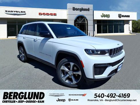 New 2026 Jeep Grand Cherokee Limited AWD/4WD image 1