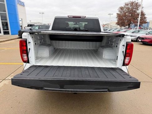 Used 2020 GMC Sierra 1500 Elevation w/ Elevation Value Package image 4