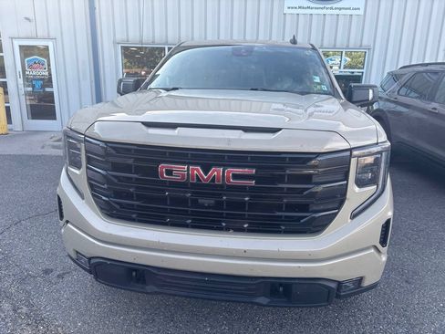 Used 2022 GMC Sierra 1500 Elevation w/ Elevation Premium Package AWD/4WD image 2
