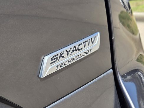 Used 2018 MAZDA CX-5 Touring w/ Preferred Equipment Package image 16