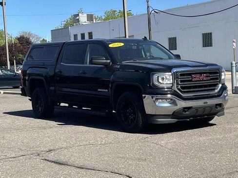 Used 2017 GMC Sierra 1500 SLE w/ SLE Value Package AWD/4WD image 6