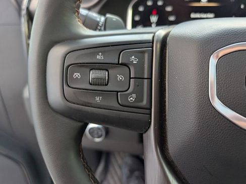 Used 2024 GMC Sierra 1500 AT4 w/ Technology Package AWD/4WD image 12