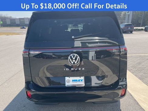 New 2025 Volkswagen ID. Buzz Pro S image 4