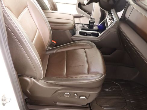 Used 2024 GMC Sierra 1500 Denali image 13