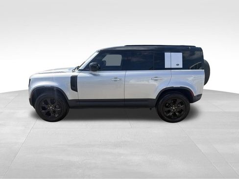 Used 2020 Land Rover Defender 110 SE AWD/4WD image 4