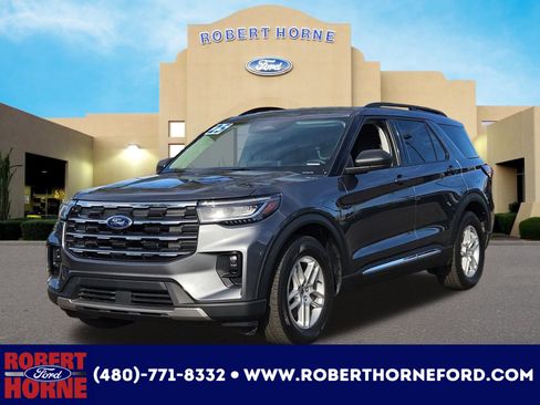 Used 2025 Ford Explorer Active w/ Active Comfort Package image 1