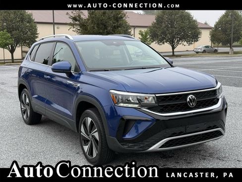 Used 2023 Volkswagen Taos SE image 1