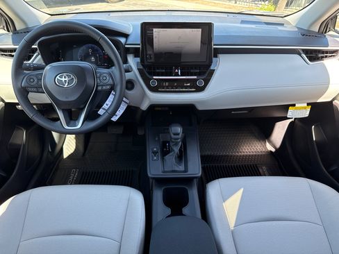 Certified 2026 Toyota Corolla Cross LE image 18