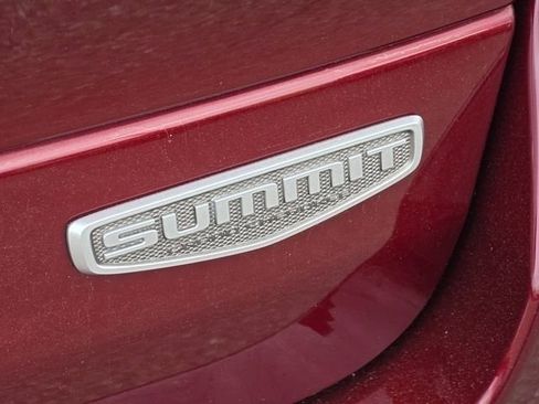 Used 2025 Jeep Grand Cherokee Summit AWD/4WD image 27