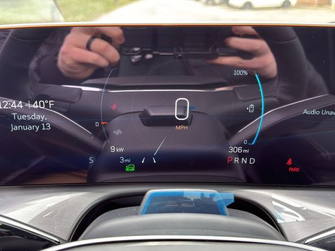 New 2026 Cadillac Vistiq Luxury w/ LPO, Floor Liner Package image 13