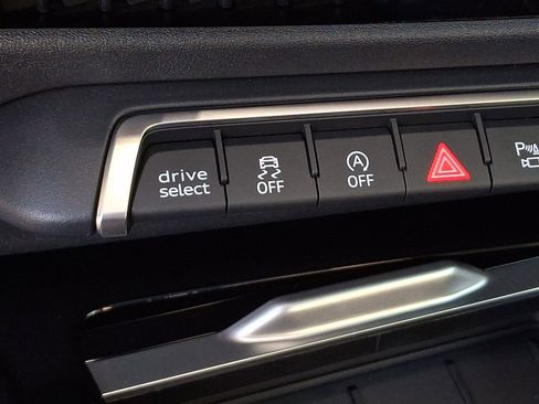 New 2026 Audi Q3 quattro 2.0T AWD/4WD image 20