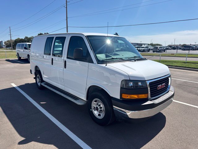 Used 2025 GMC Savana 2500 w/ Driver Convenience Package RWD image 1