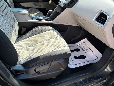 Used 2014 Chevrolet Equinox LS FWD image 12