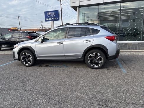 Used 2023 Subaru Crosstrek 2.5i Limited w/ Moonroof Package image 11