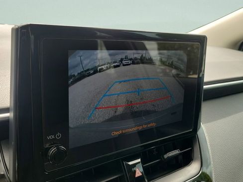 Used 2024 Toyota Corolla LE image 21