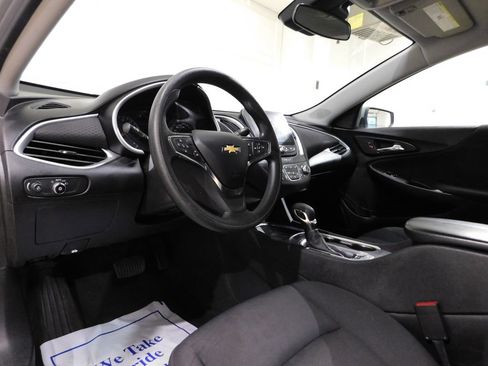 Used 2023 Chevrolet Malibu LT FWD image 25