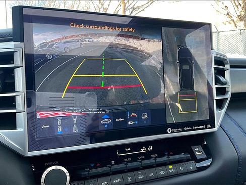 Used 2023 Toyota Sequoia Platinum image 14