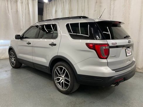 Used 2018 Ford Explorer Sport AWD/4WD image 5