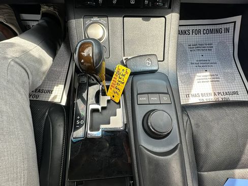 Used 2013 Lexus ES 350 w/ Luxury Pkg FWD image 16