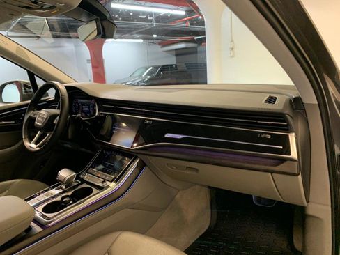 Used 2022 Audi Q7 3.0T Premium Plus w/ Premium Plus Package AWD/4WD image 58