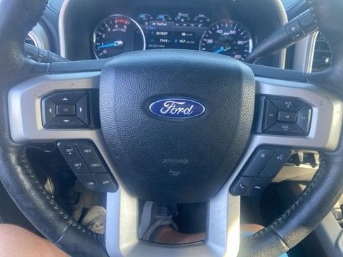 Used 2018 Ford F250 Lariat w/ Lariat Ultimate Package AWD/4WD image 14