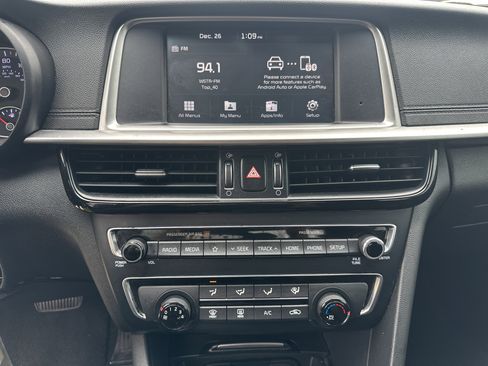 Used 2020 Kia Optima LX image 28