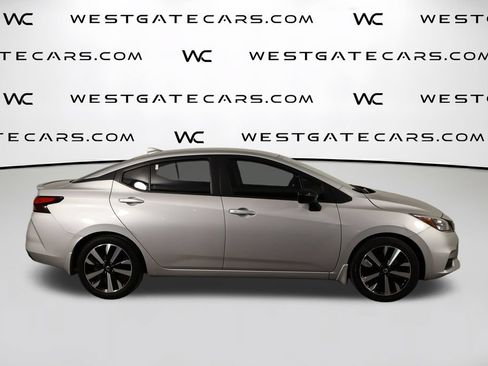 Used 2022 Nissan Versa SR w/ Convenience Package FWD image 41