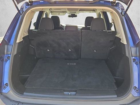 Used 2023 Nissan Rogue S FWD image 12