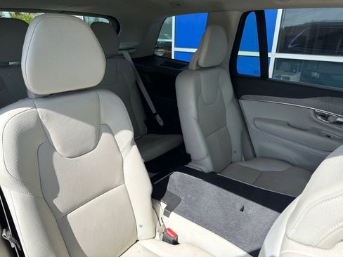 Used 2023 Volvo XC90 B5 Plus AWD/4WD image 23