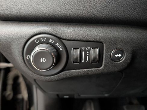 Used 2016 Chrysler 200 S w/ Navigation & Sound Group I AWD/4WD image 37