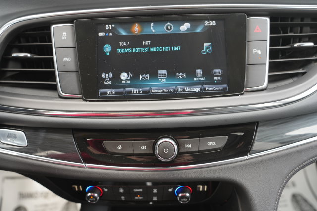 Used 2018 Buick Enclave Essence AWD/4WD image 26
