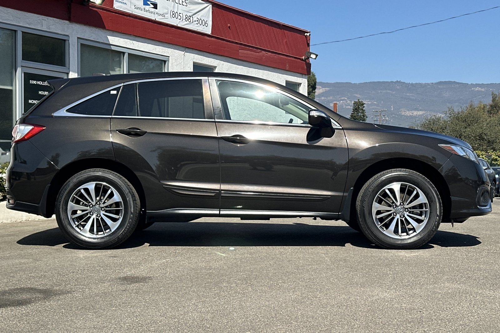 Used 2016 Acura RDX w/ Advance Package FWD image 3