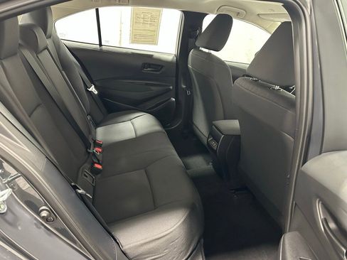 Used 2025 Toyota Corolla LE image 52