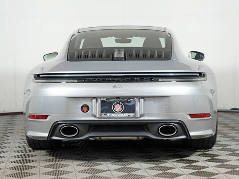 Certified 2025 Porsche 911 Carrera RWD image 6