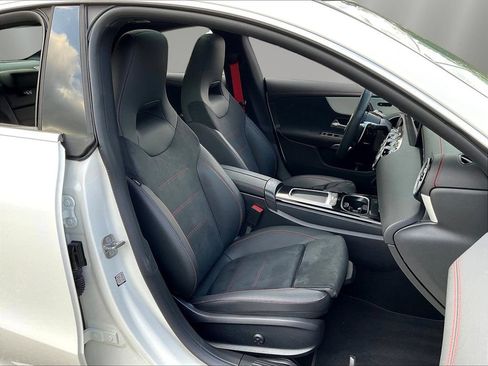 Certified 2025 Mercedes-Benz CLA 35 AMG 4MATIC image 30