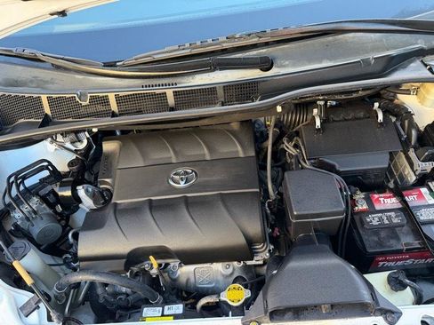 Used 2015 Toyota Sienna SE Premium FWD image 84