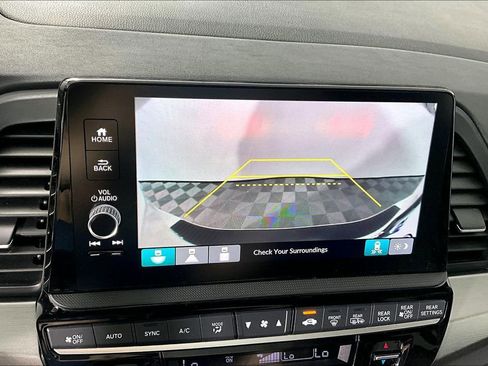 Used 2025 Honda Odyssey Sport-L image 21