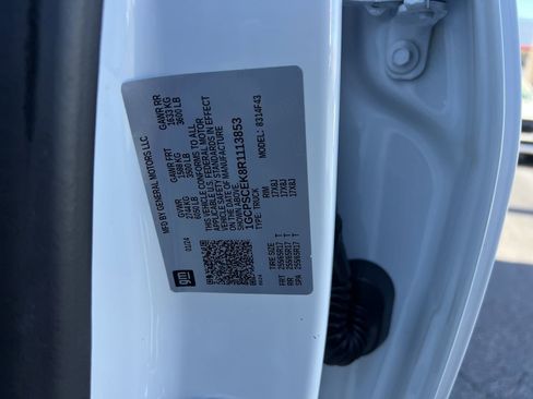 Used 2024 Chevrolet Colorado LT image 36