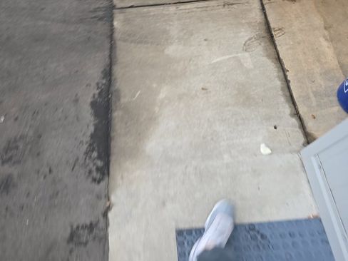 Used 2022 Volkswagen Taos SE image 29