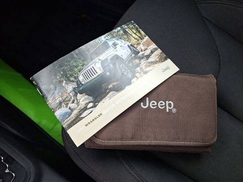 Used 2017 Jeep Wrangler Sport AWD/4WD image 26