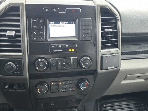 Used 2022 Ford F550 4x4 Crew Cab Super Duty image 13