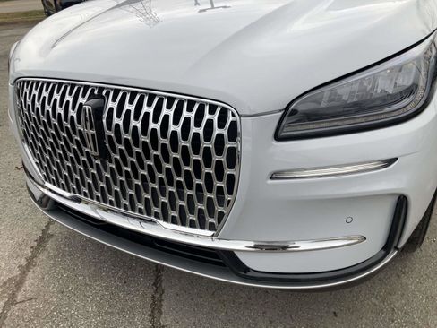 New 2026 Lincoln Corsair Premiere image 10